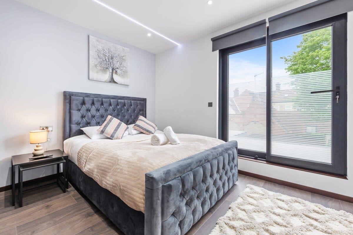 Serviced Luxury Studio Flat Golders Green Finchley serviced apartment - London - VivreStays