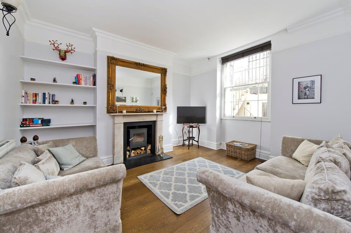 Charming 2-Bed Apt, Pimlico serviced apartment - London - VivreStays