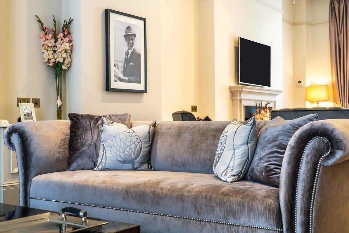 Luxurious Mayfair Mansion in London serviced apartment - London - VivreStays