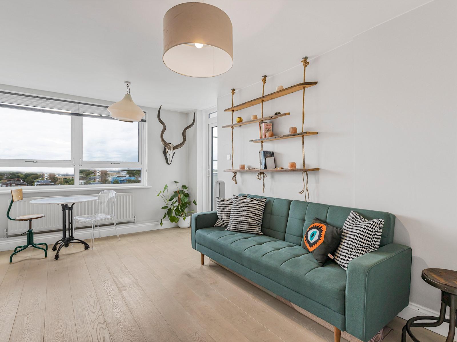 Modern 1 bedroom Apartment with views on West London - Pass the Keys serviced apartment - London - VivreStays
