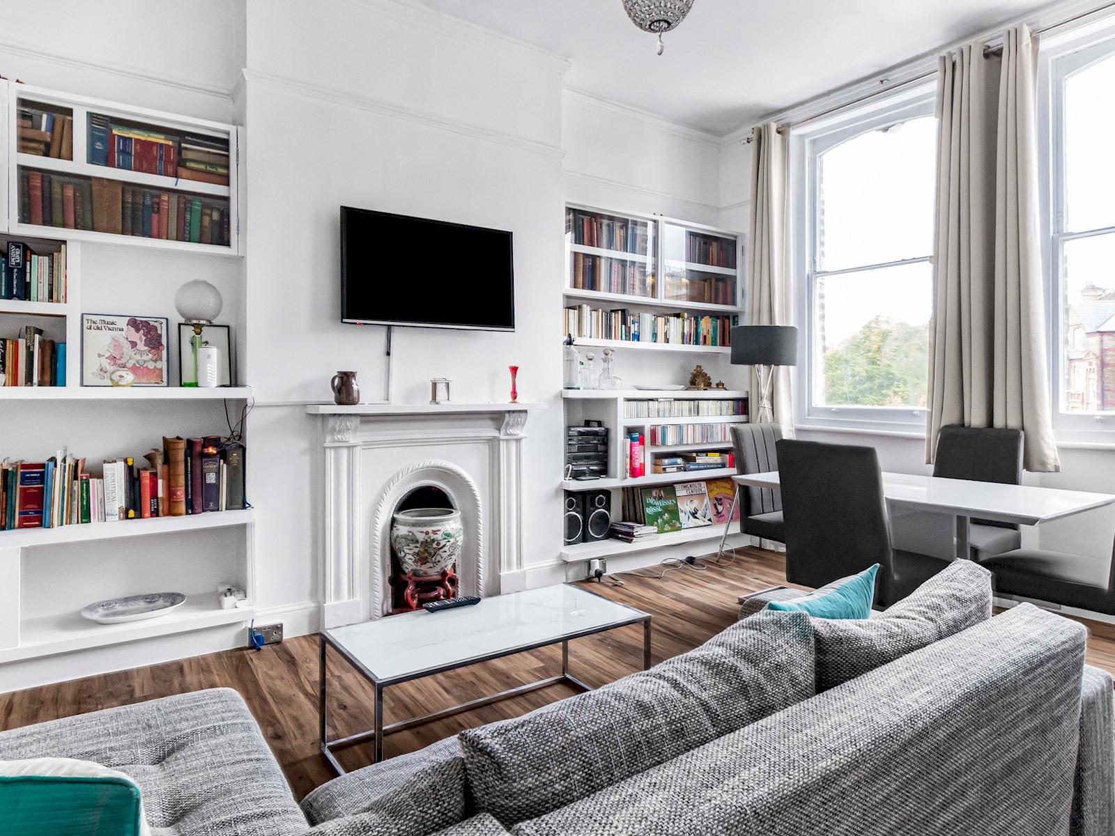 Spacious London Flat | Near Primrose Hill & Camden - Pass the Keys serviced apartment - London - VivreStays