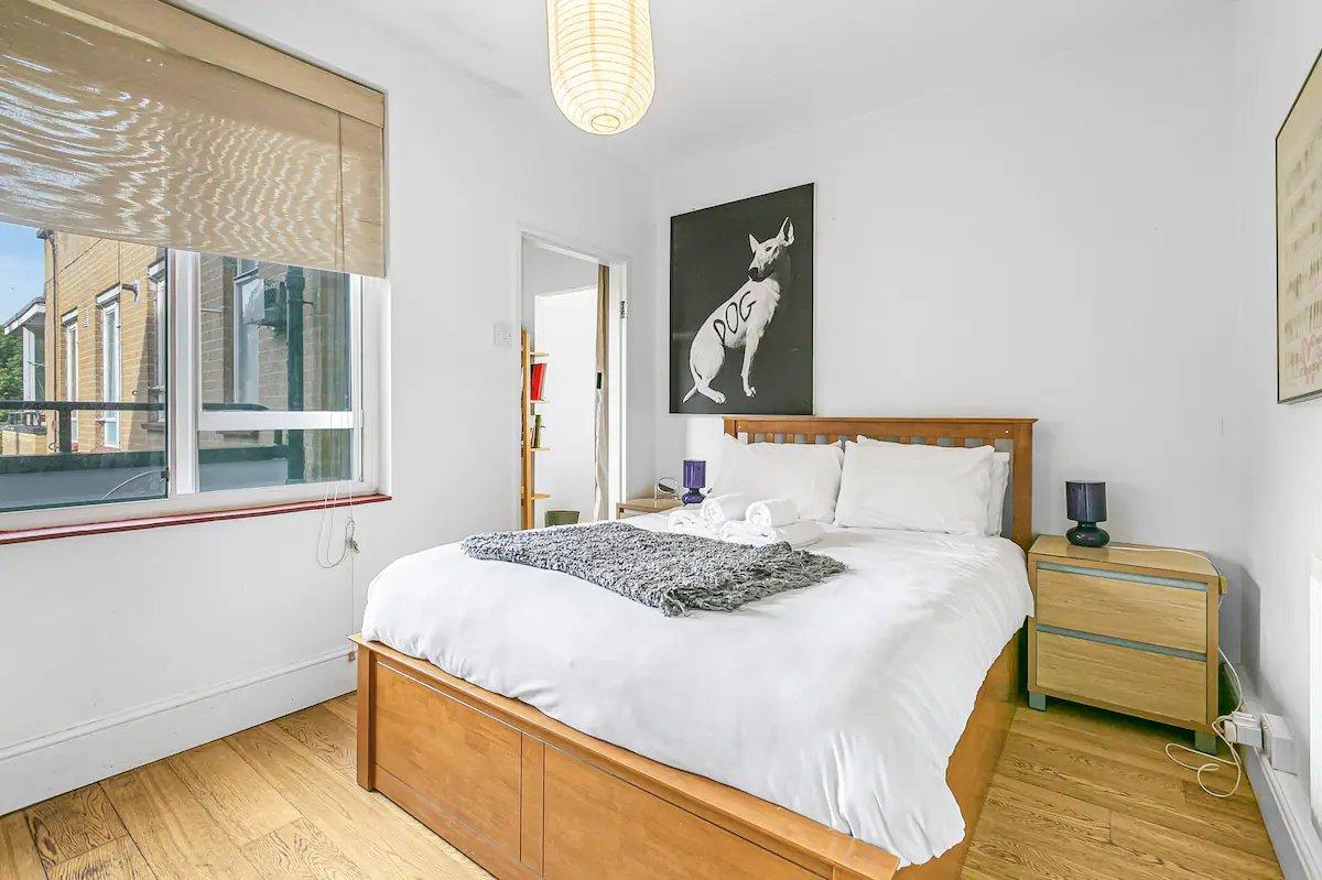 Cozy flat in Beautiful Little Venice, London - Pass the Keys serviced apartment - London - VivreStays