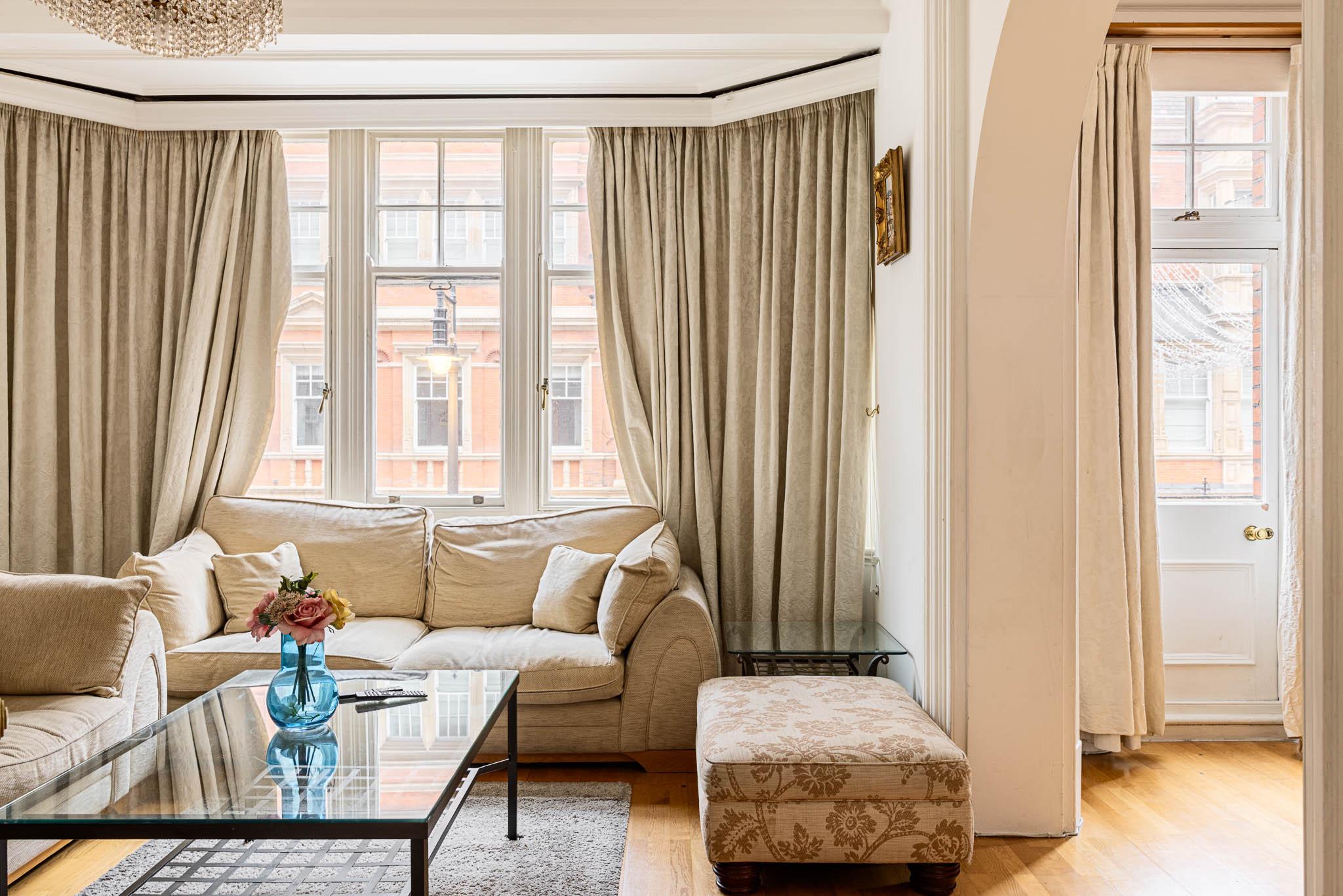 2 BDR Mayfair & selfridges LUX PAD serviced apartment - London - VivreStays