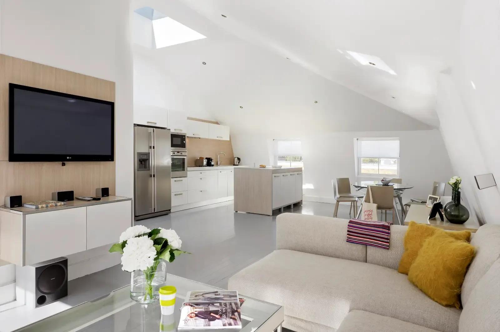 Nevern Place by Supercity Aparthotels - Two Bedroom Penthouse Suite serviced apartment - London - VivreStays