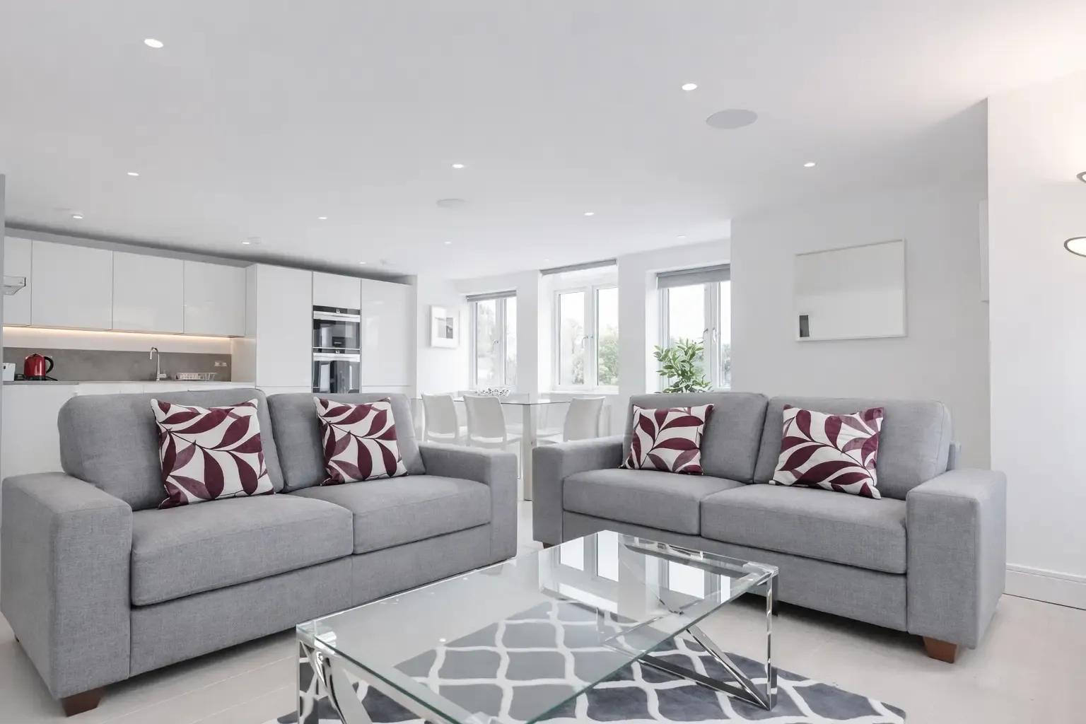 Walpole Court - 2 Bed serviced apartment - London - VivreStays