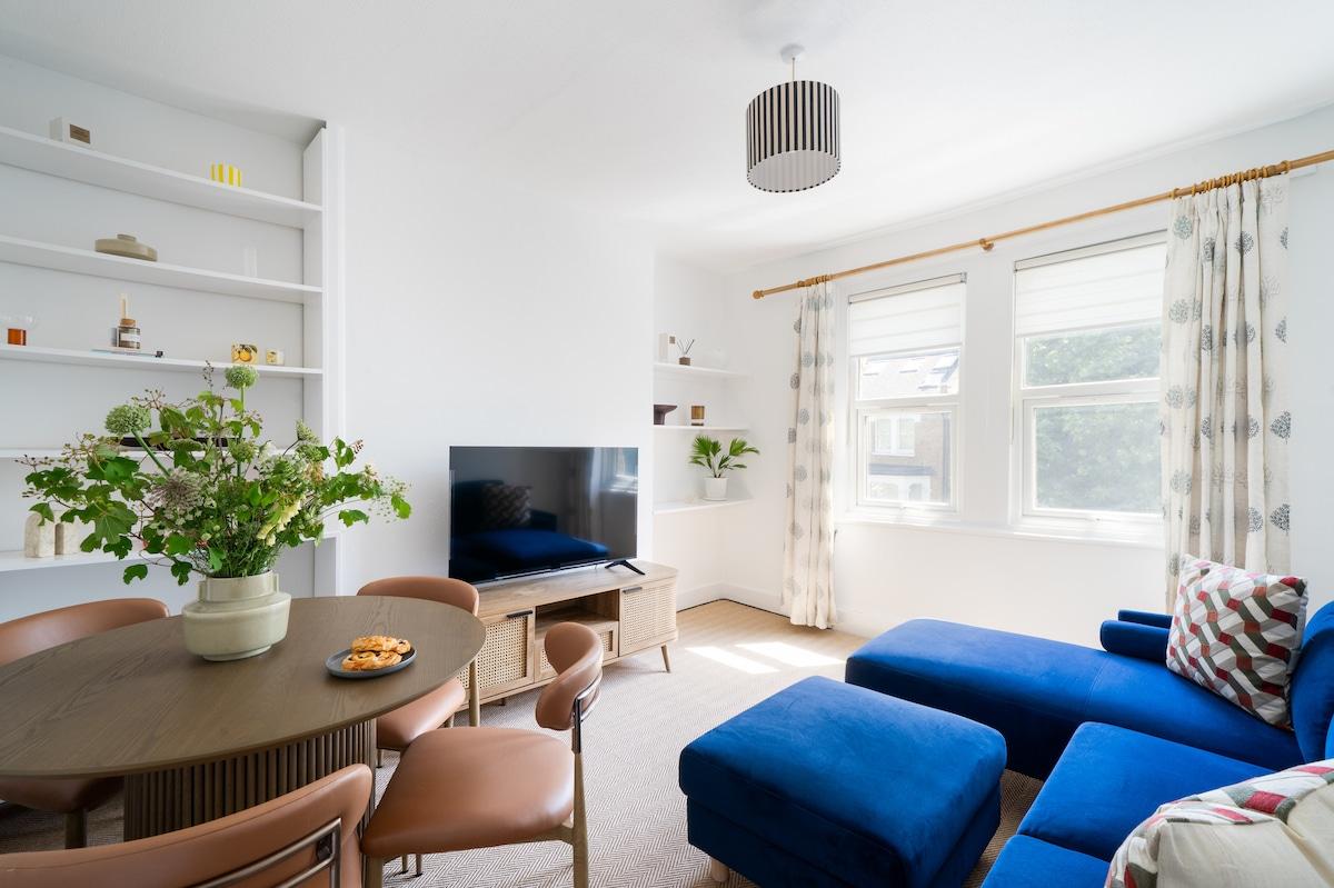 View Stylish Two-Bed Apt in Brook Green, West London Stylish Two-Bed Apt in Brook Green, West London serviced apartment - Greater London - VivreStays