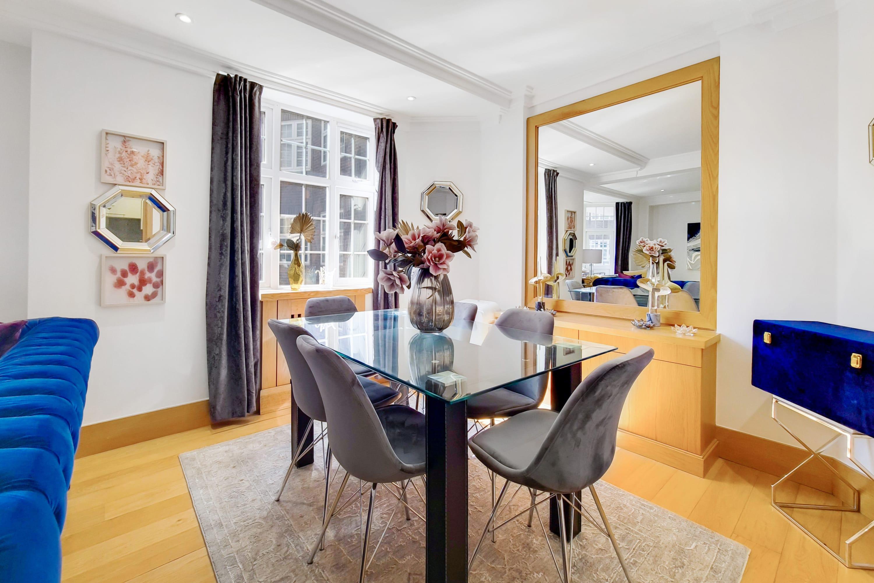 View Spacious Knightsbridge Apartment Near Harrods Spacious Knightsbridge Apartment Near Harrods serviced apartment - London - VivreStays