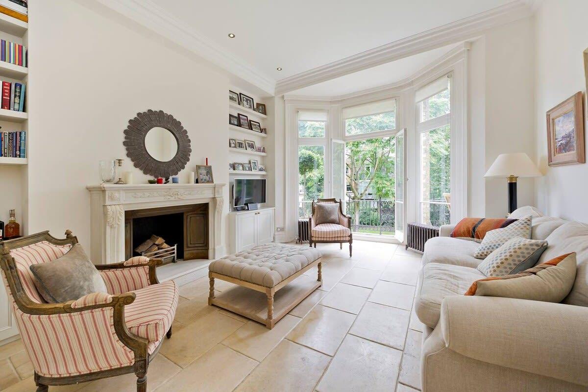 View Cute 2-bed Chelsea Apartment Cute 2-bed Chelsea Apartment serviced apartment - London - VivreStays