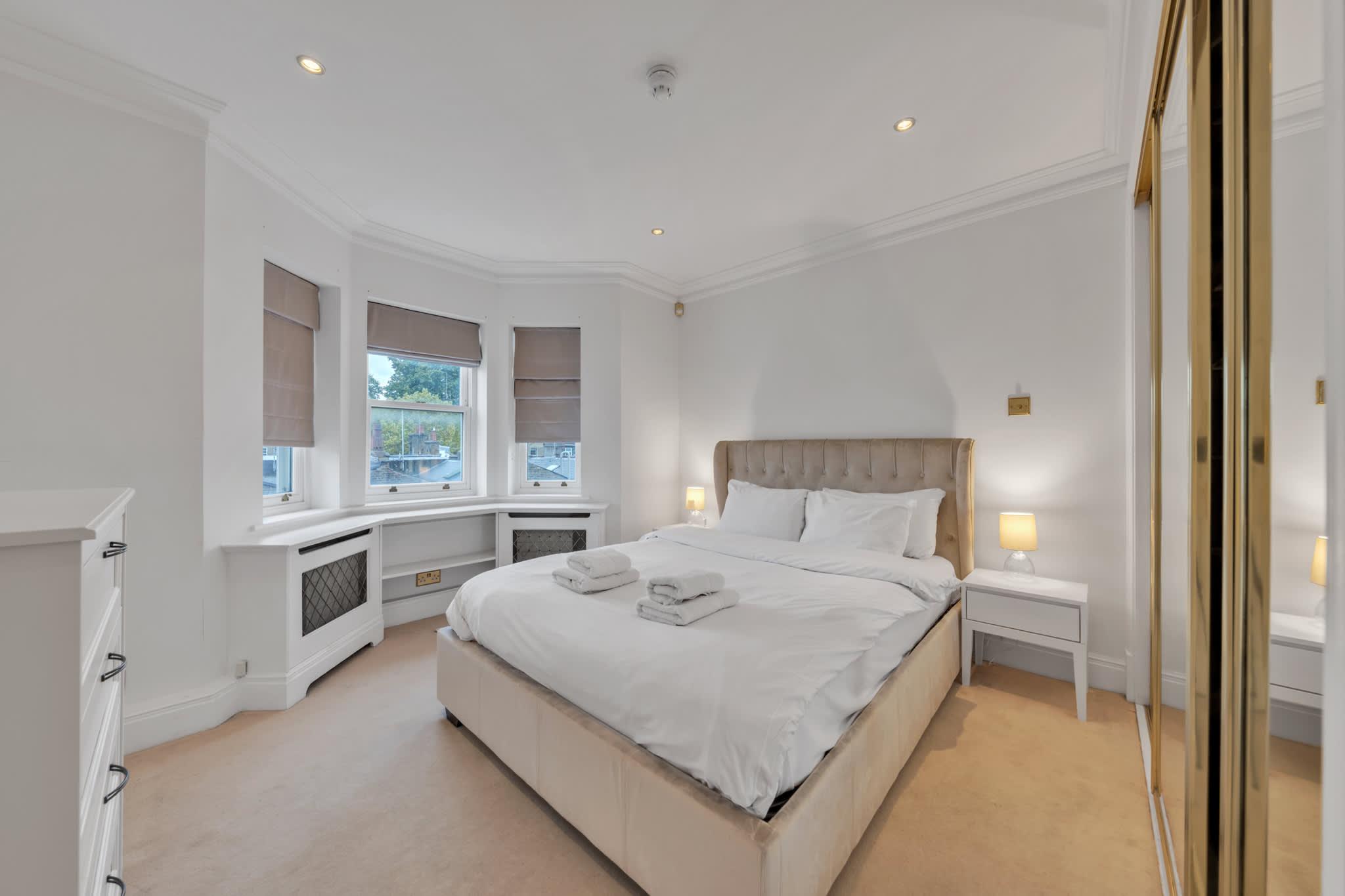 View Charming 2-Bedroom Apartment in Knightsbridge Charming 2-Bedroom Apartment in Knightsbridge serviced apartment - London - VivreStays