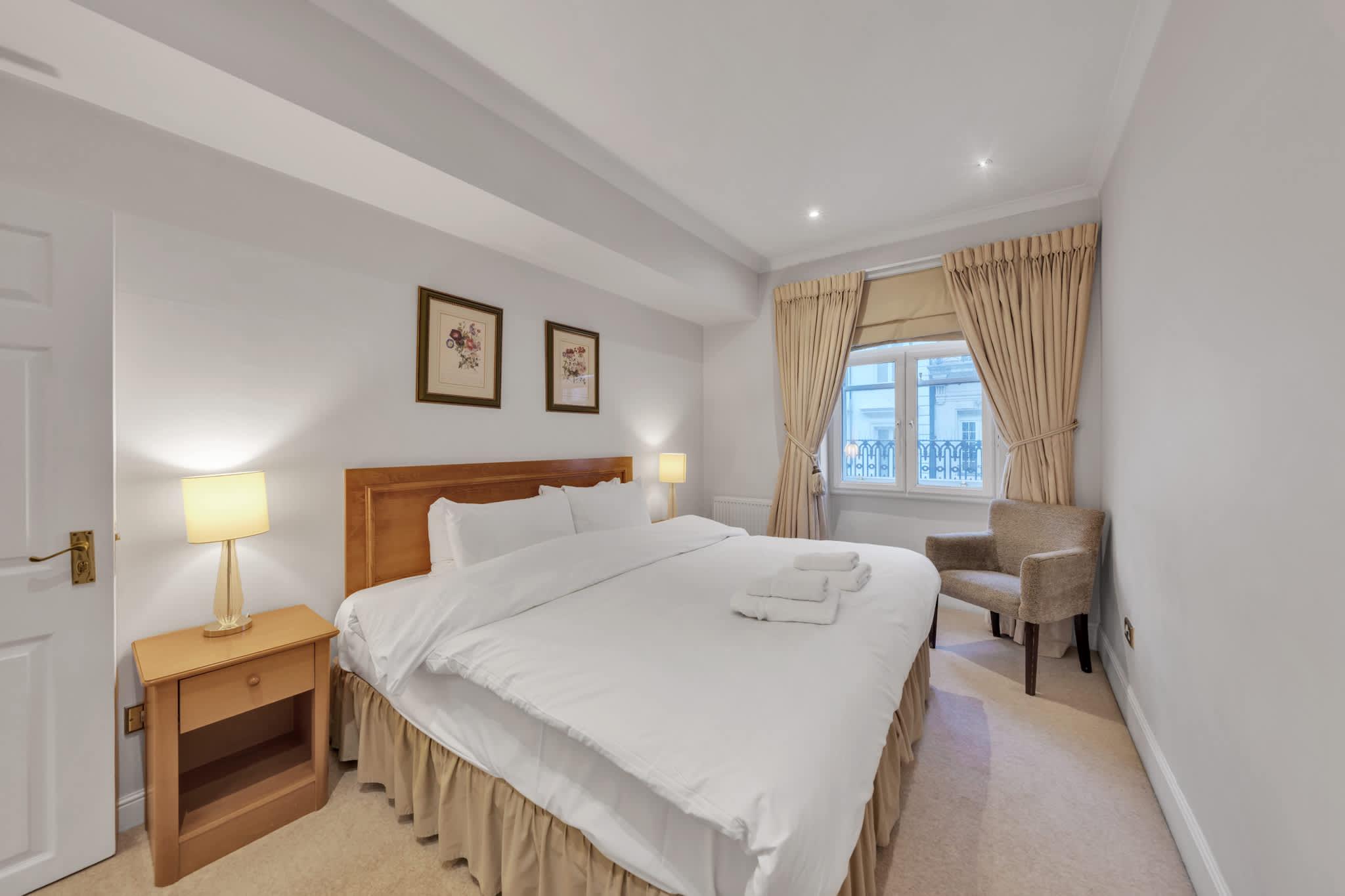 View Contemporary One-Bedroom Mayfair Hideaway Contemporary One-Bedroom Mayfair Hideaway serviced apartment - London - VivreStays