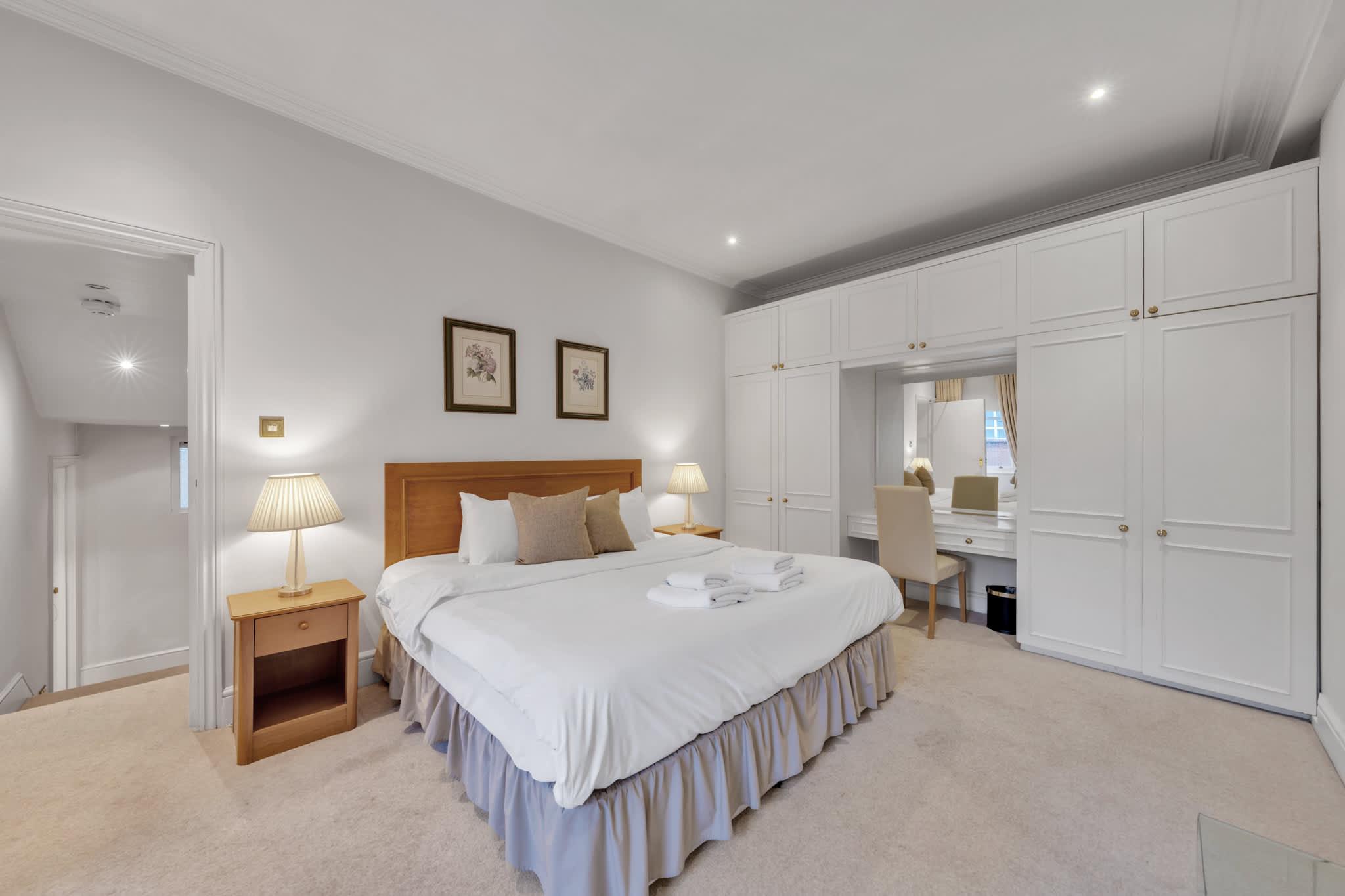 View Refined Mayfair One-Bedroom Living Refined Mayfair One-Bedroom Living serviced apartment - London - VivreStays