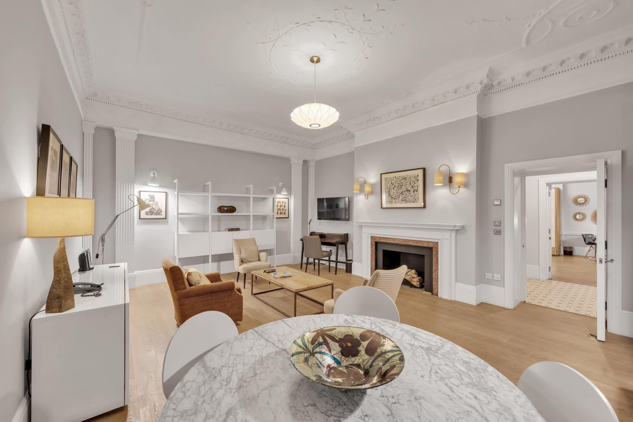 View Deluxe Mayfair One-Bedroom Flat Deluxe Mayfair One-Bedroom Flat serviced apartment - London - VivreStays