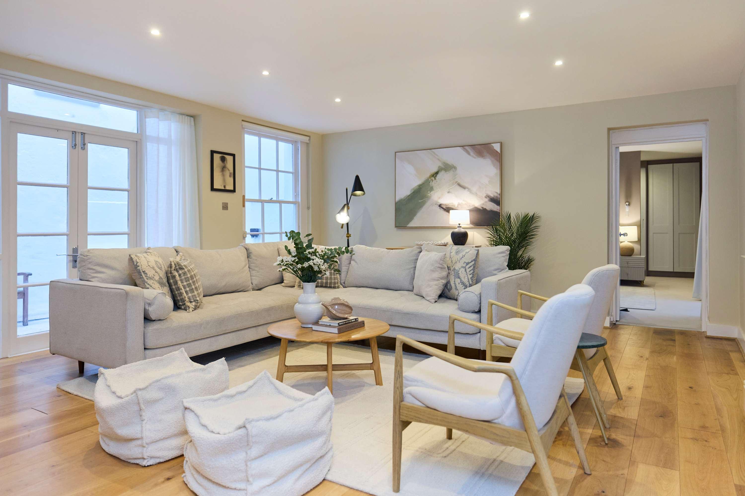 View Three-Bedroom Hyde Park Apartment Three-Bedroom Hyde Park Apartment serviced apartment - London - VivreStays