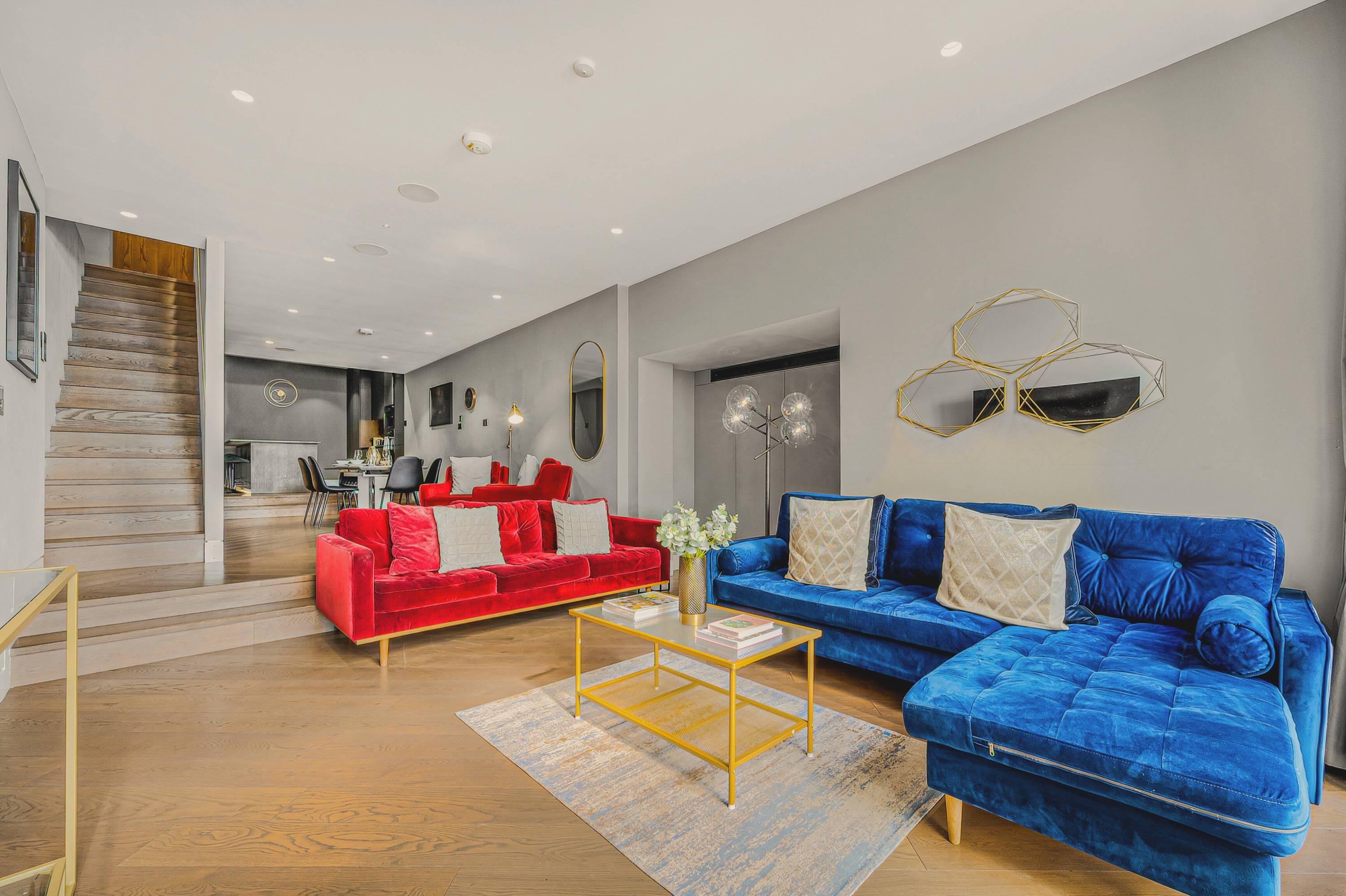 View Soho Mews Duplex · 2-Bed with AC · Sleeps 6 Soho Mews Duplex · 2-Bed with AC · Sleeps 6 serviced apartment - London - VivreStays