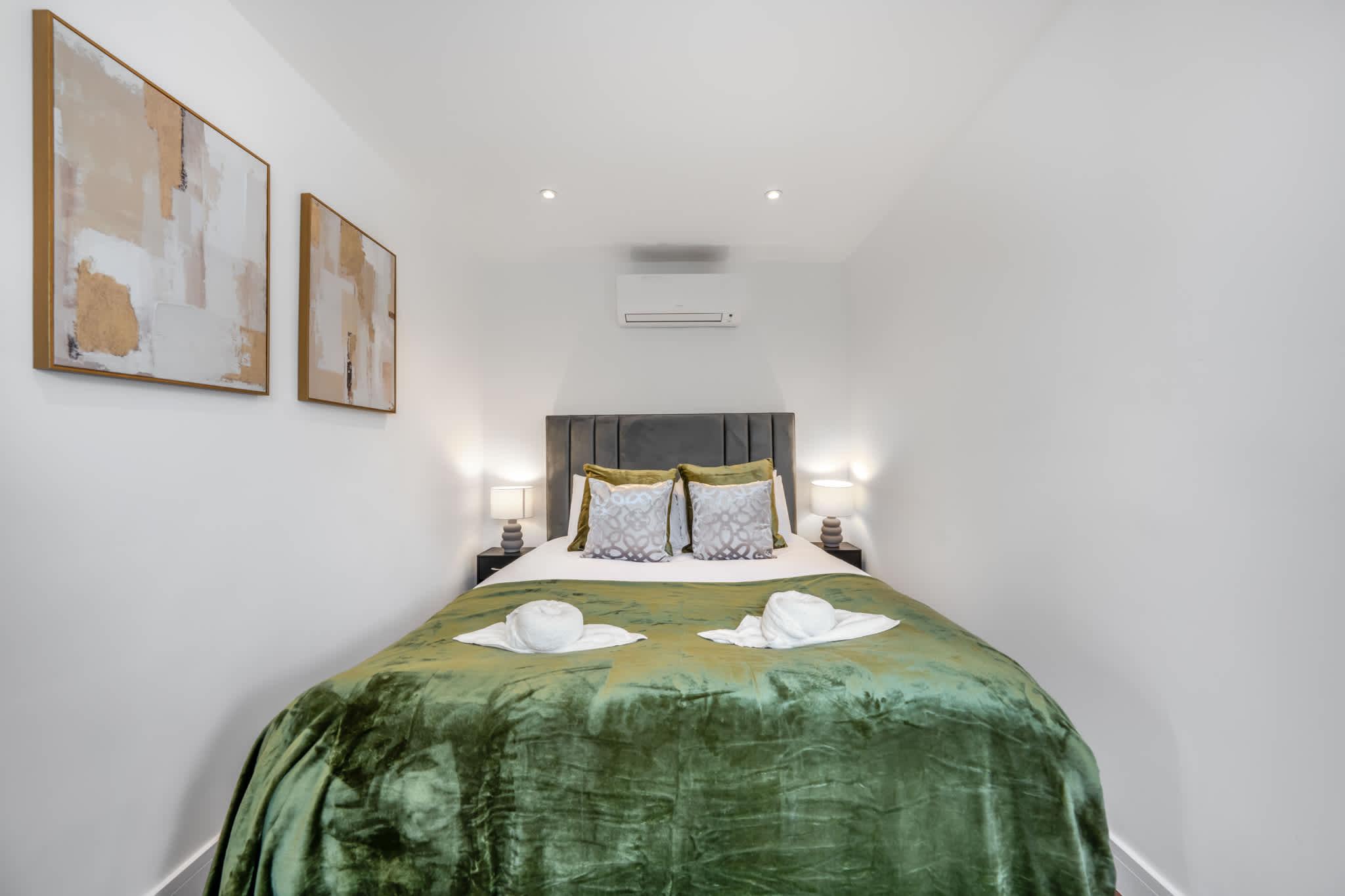 View Top Floor One-Bed with view in Knightsbridge Top Floor One-Bed with view in Knightsbridge serviced apartment - London - VivreStays