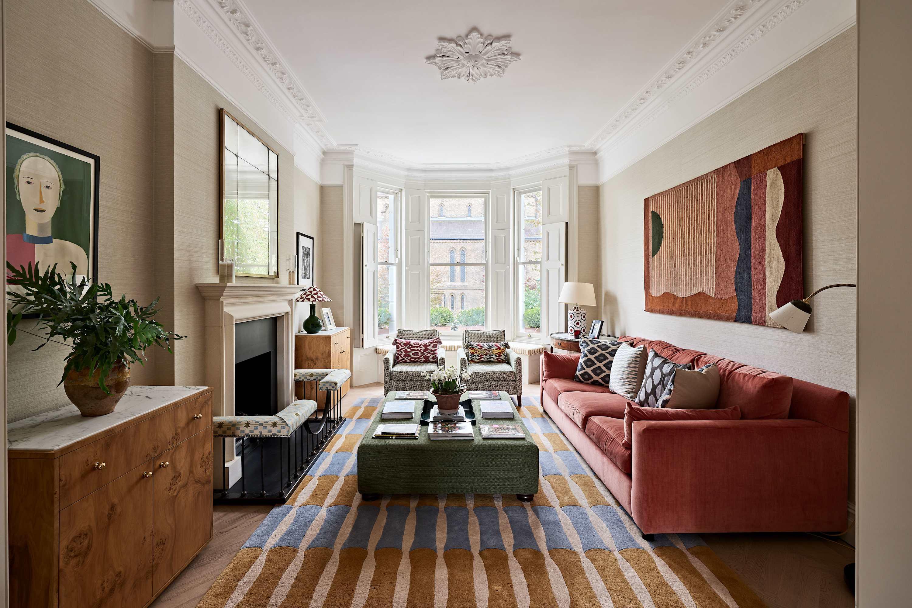 View Grand 6 bed Home in Holland Park With Garden Grand 6 bed Home in Holland Park With Garden serviced apartment - London - VivreStays