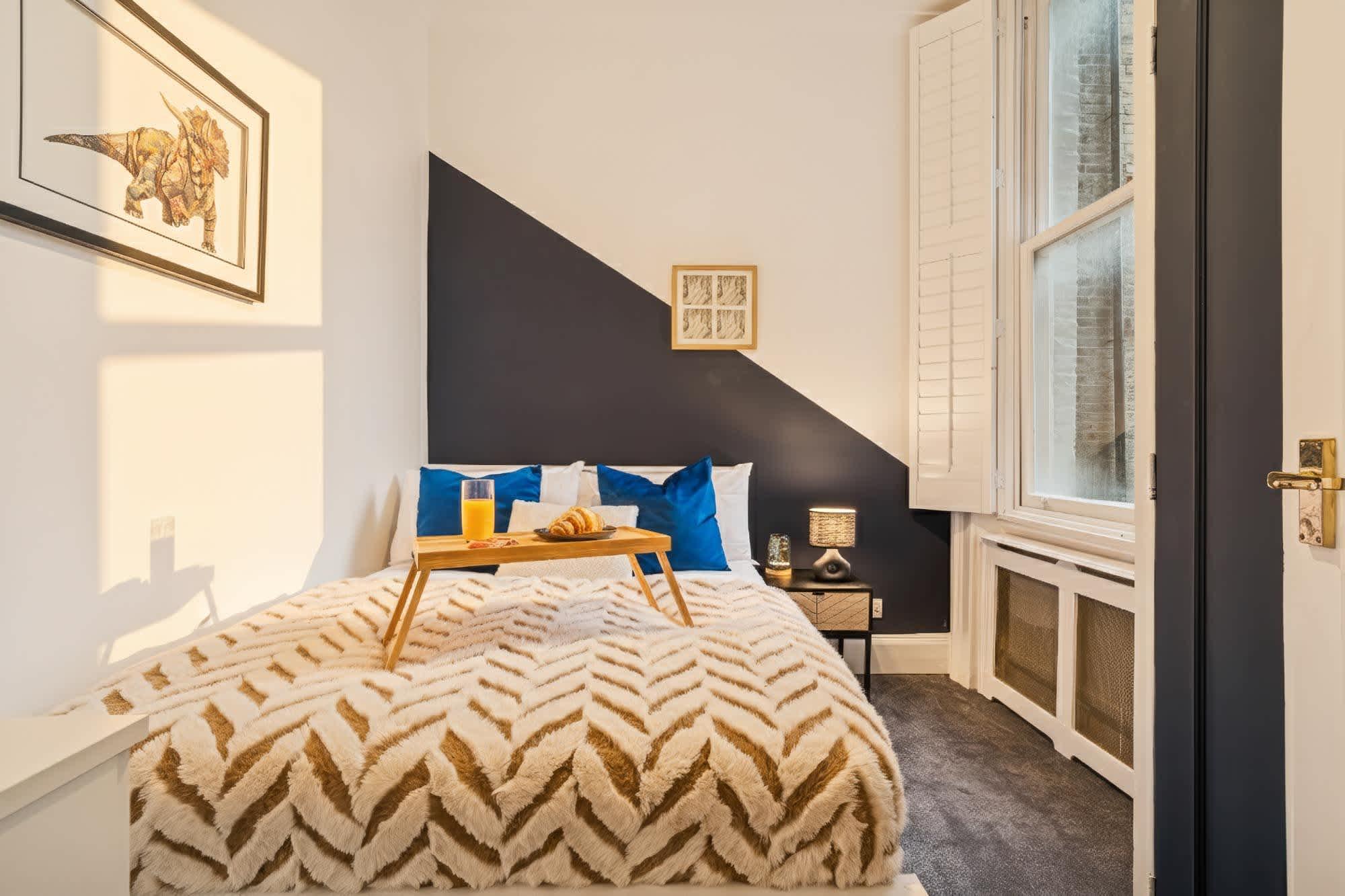 View 2 Bedroom in Earls Court Station 2 Bedroom in Earls Court Station serviced apartment - London - VivreStays