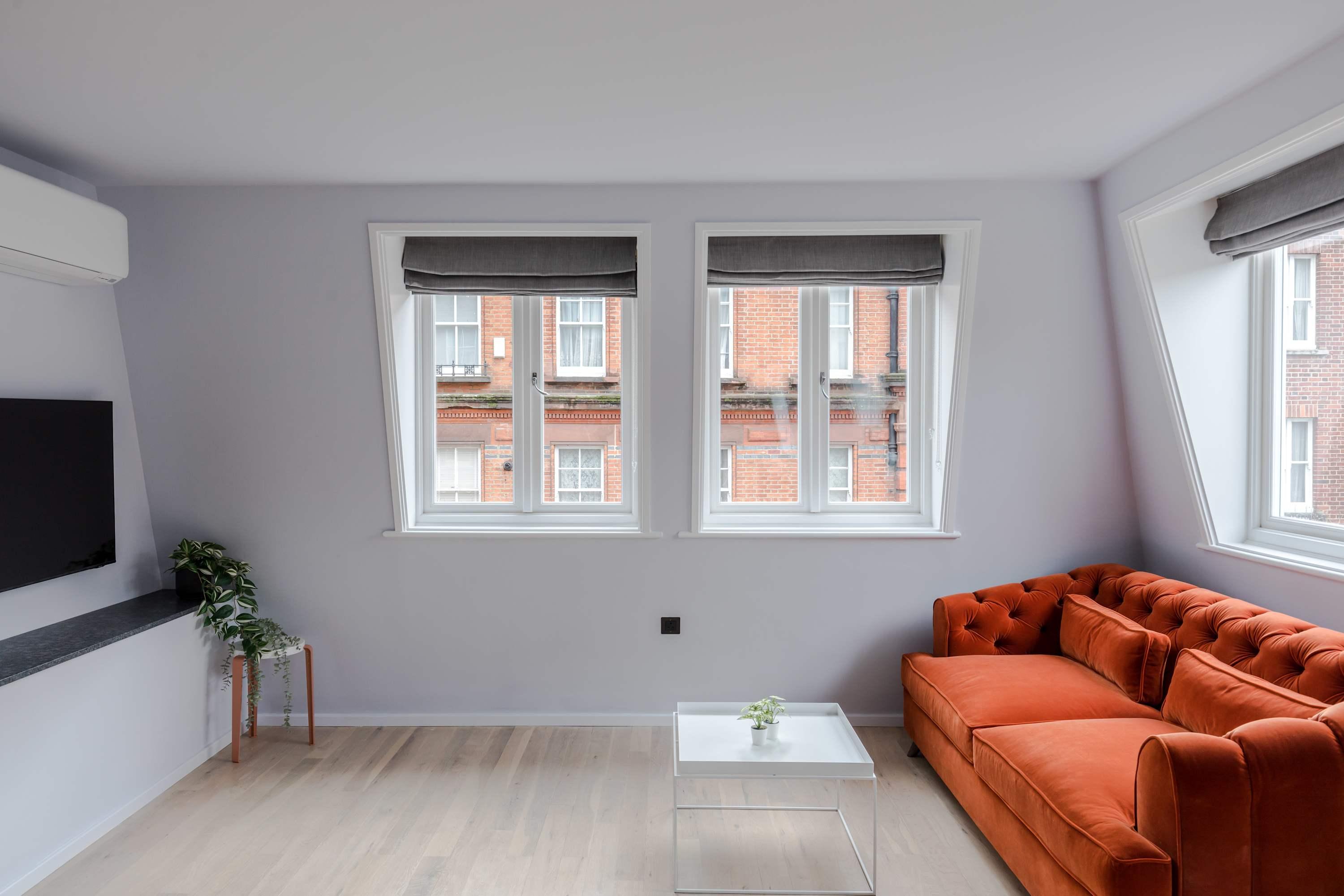 View Top-Floor Soho Flat | AC | Sleeps 4 | Central Ldn Top-Floor Soho Flat | AC | Sleeps 4 | Central Ldn serviced apartment - London - VivreStays