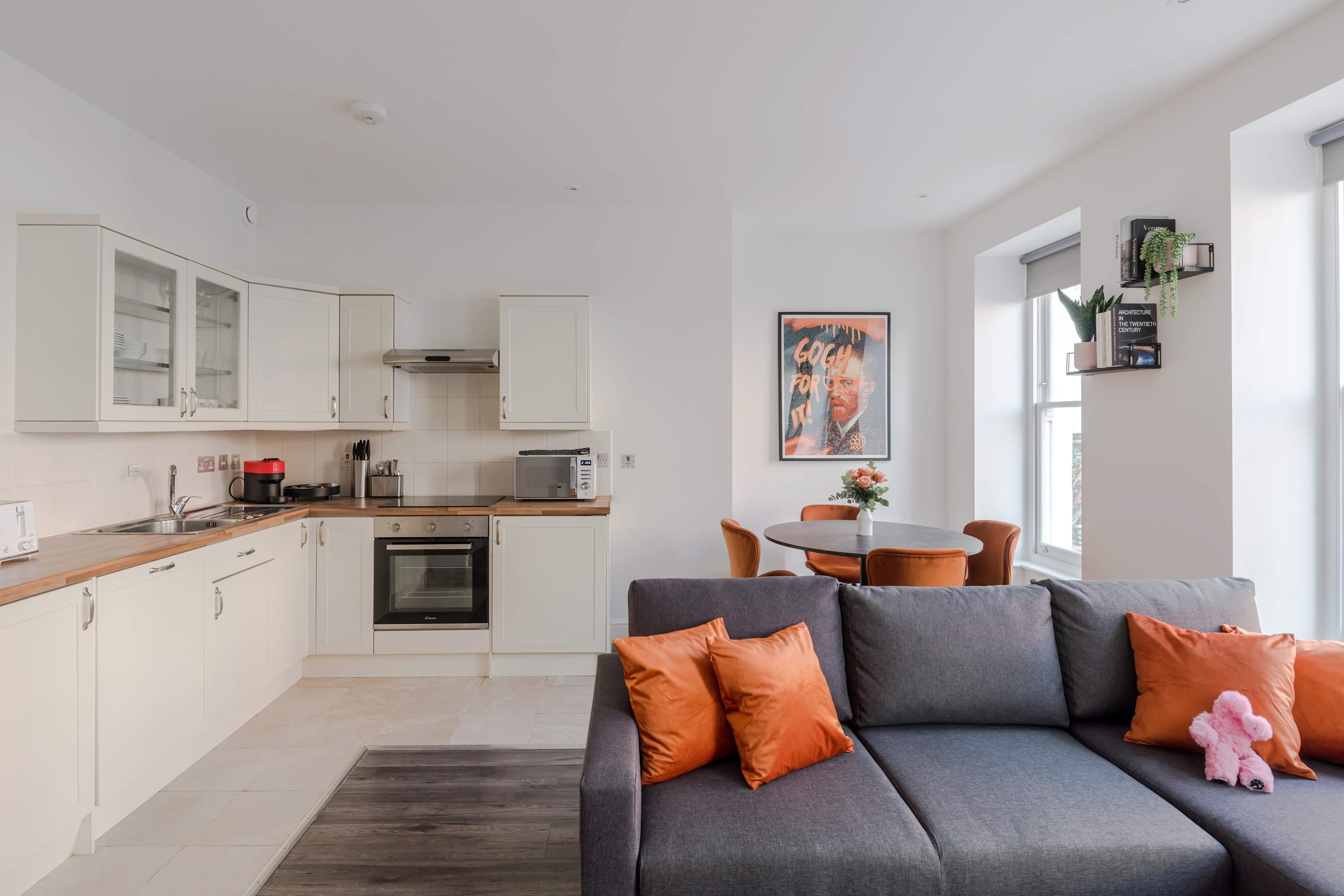 View 1-bed Flat by Oxford Circus · Fitzrovia · Sleeps 4 1-bed Flat by Oxford Circus · Fitzrovia · Sleeps 4 serviced apartment - London - VivreStays