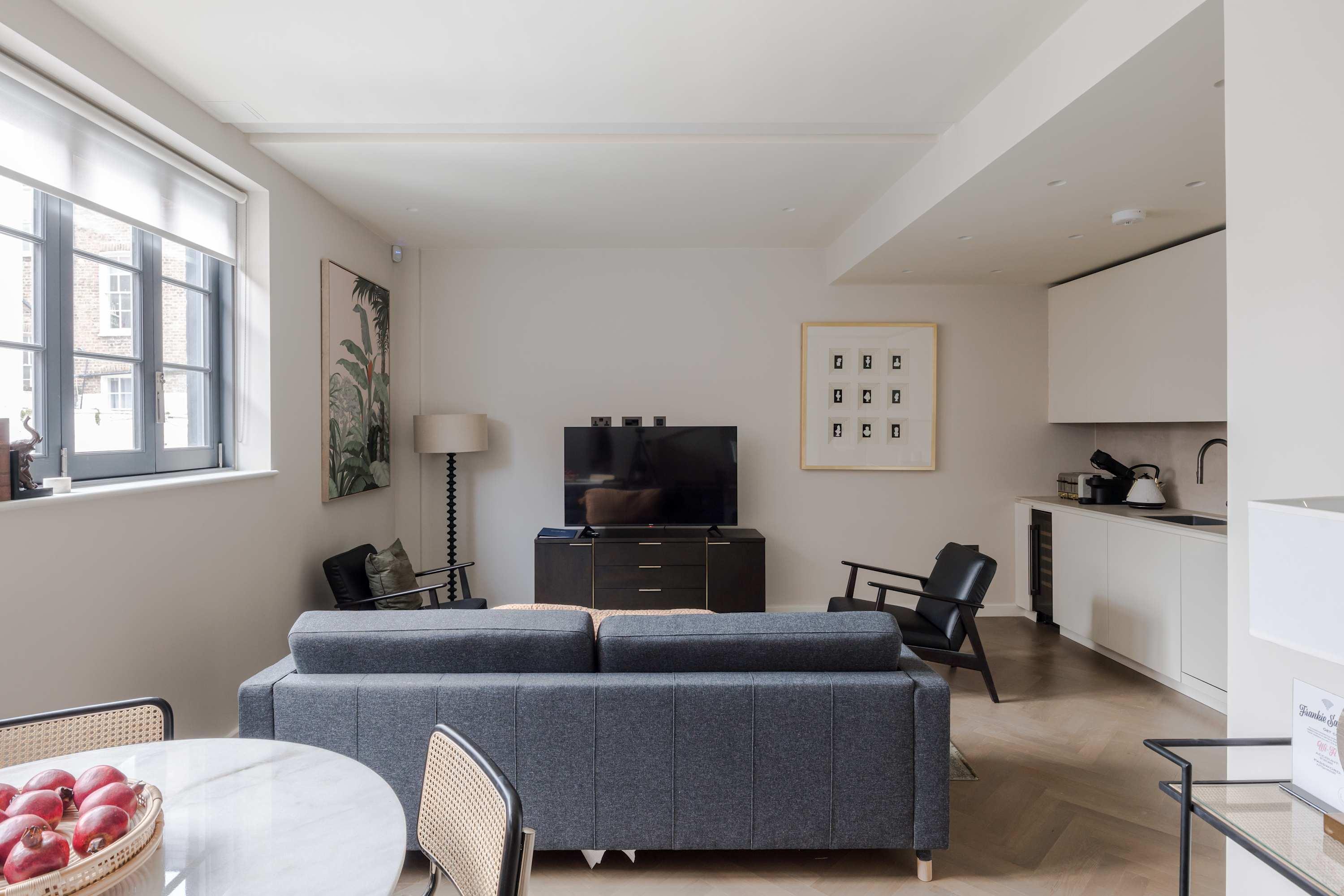 View Luxury Marylebone Mews House · Regent's Park · Sleeps 6 Luxury Marylebone Mews House · Regent's Park · Sleeps 6 serviced apartment - London - VivreStays