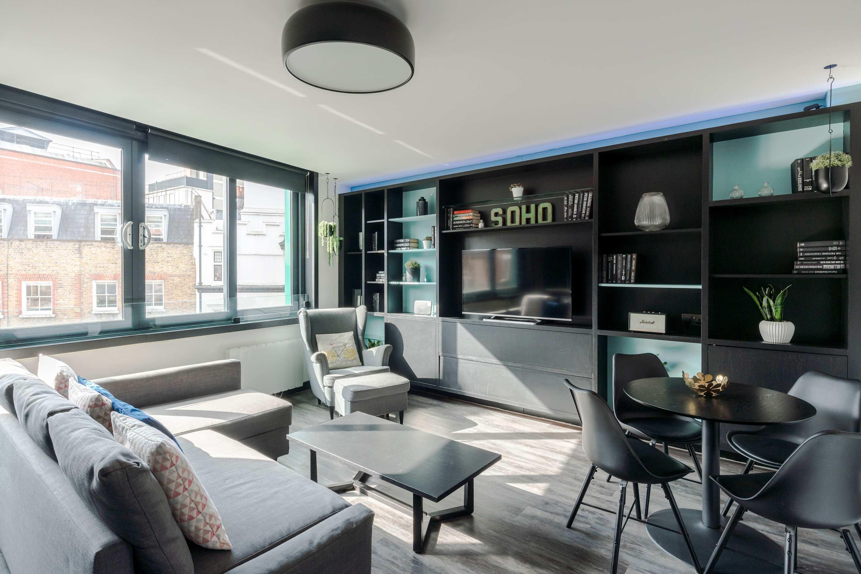 View West End 2-Bed · Soho · Sleeps 6 West End 2-Bed · Soho · Sleeps 6 serviced apartment - London - VivreStays