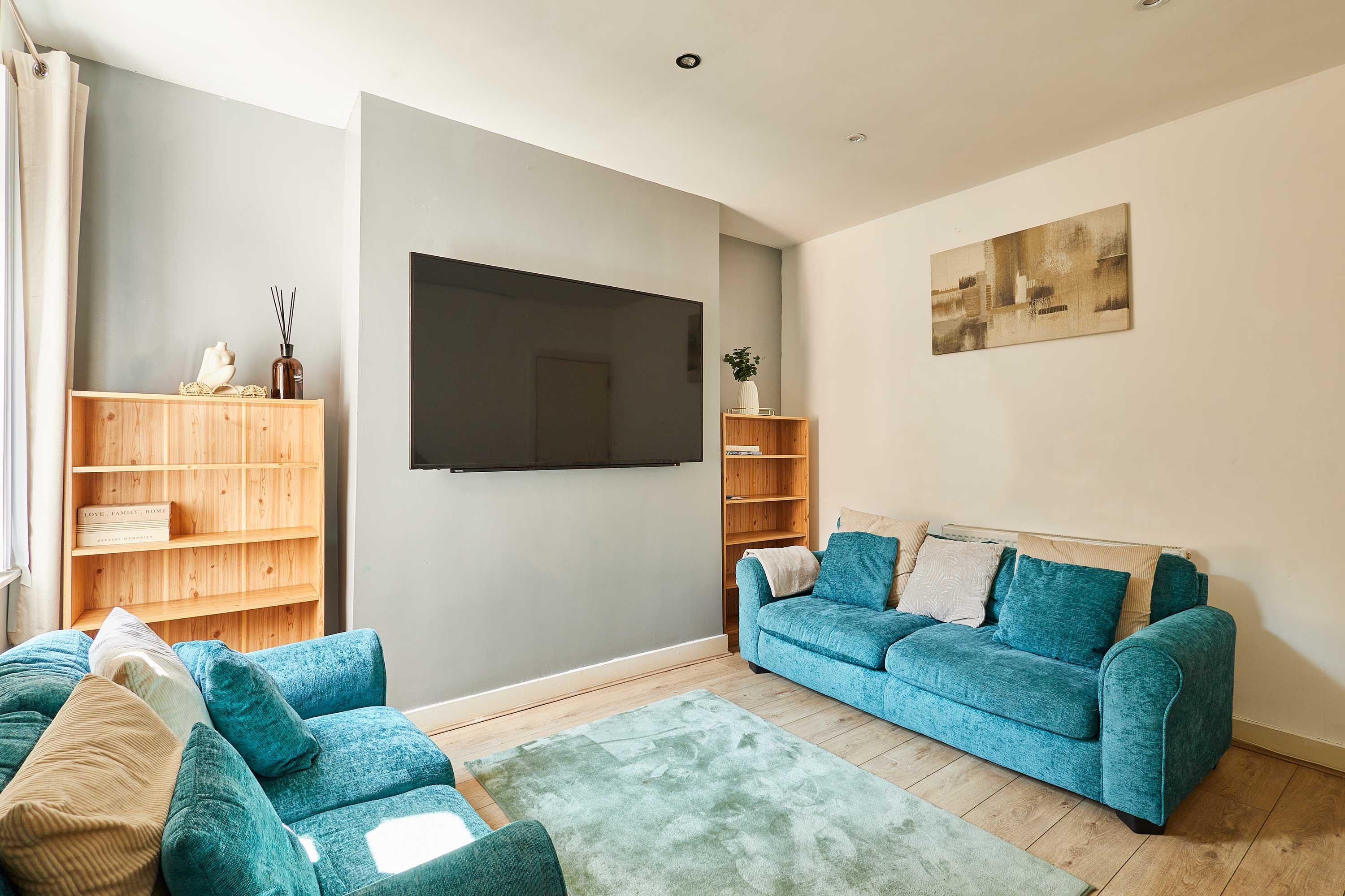 View Host & Stay | Hannan's Retreat Host & Stay | Hannan's Retreat serviced apartment - Liverpool - VivreStays
