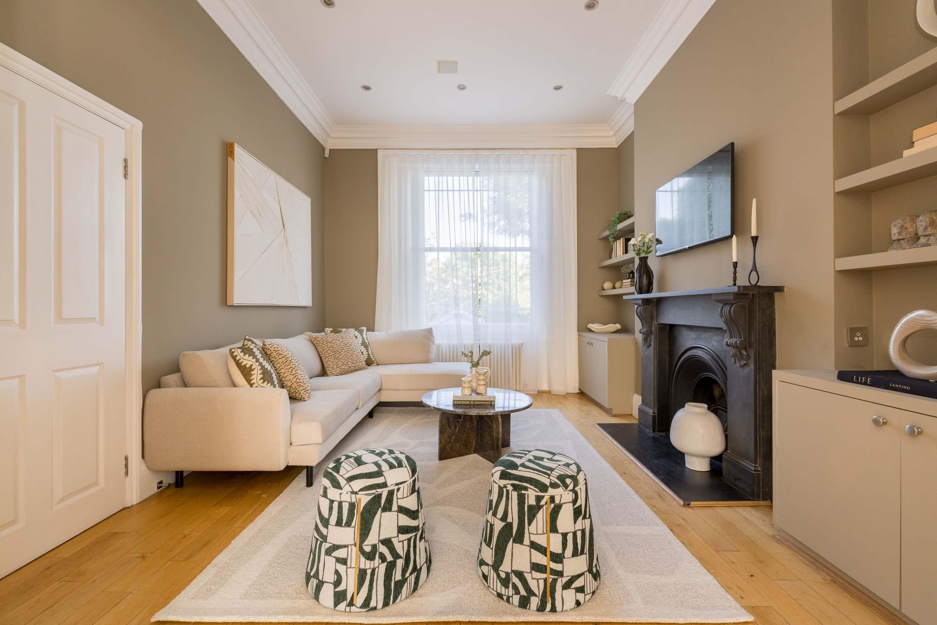 View The Steele Blue House The Steele Blue House serviced apartment - London - VivreStays