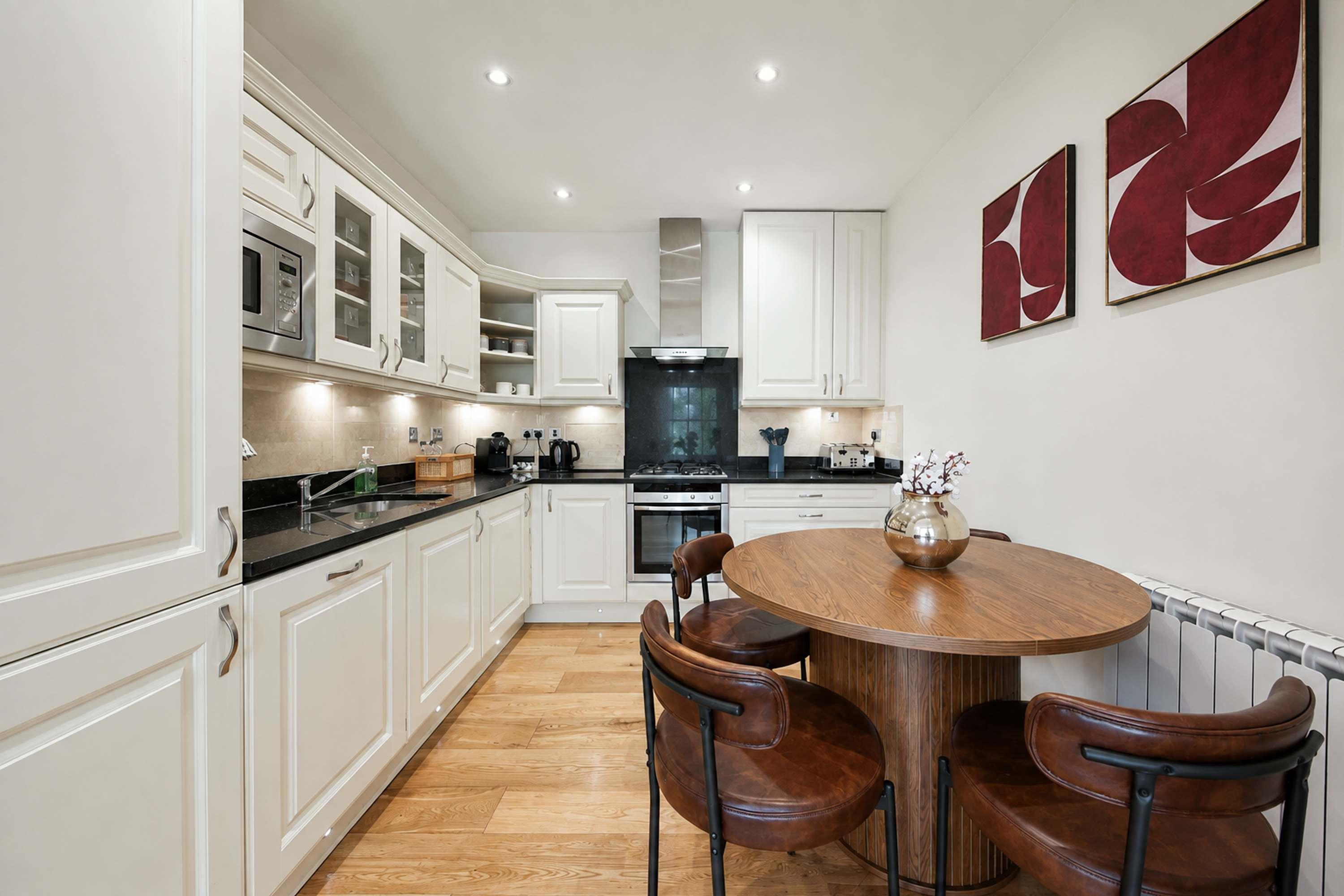 View Quiet Mews, 5min to Jubilee Line & Park Quiet Mews, 5min to Jubilee Line & Park serviced apartment - London - VivreStays