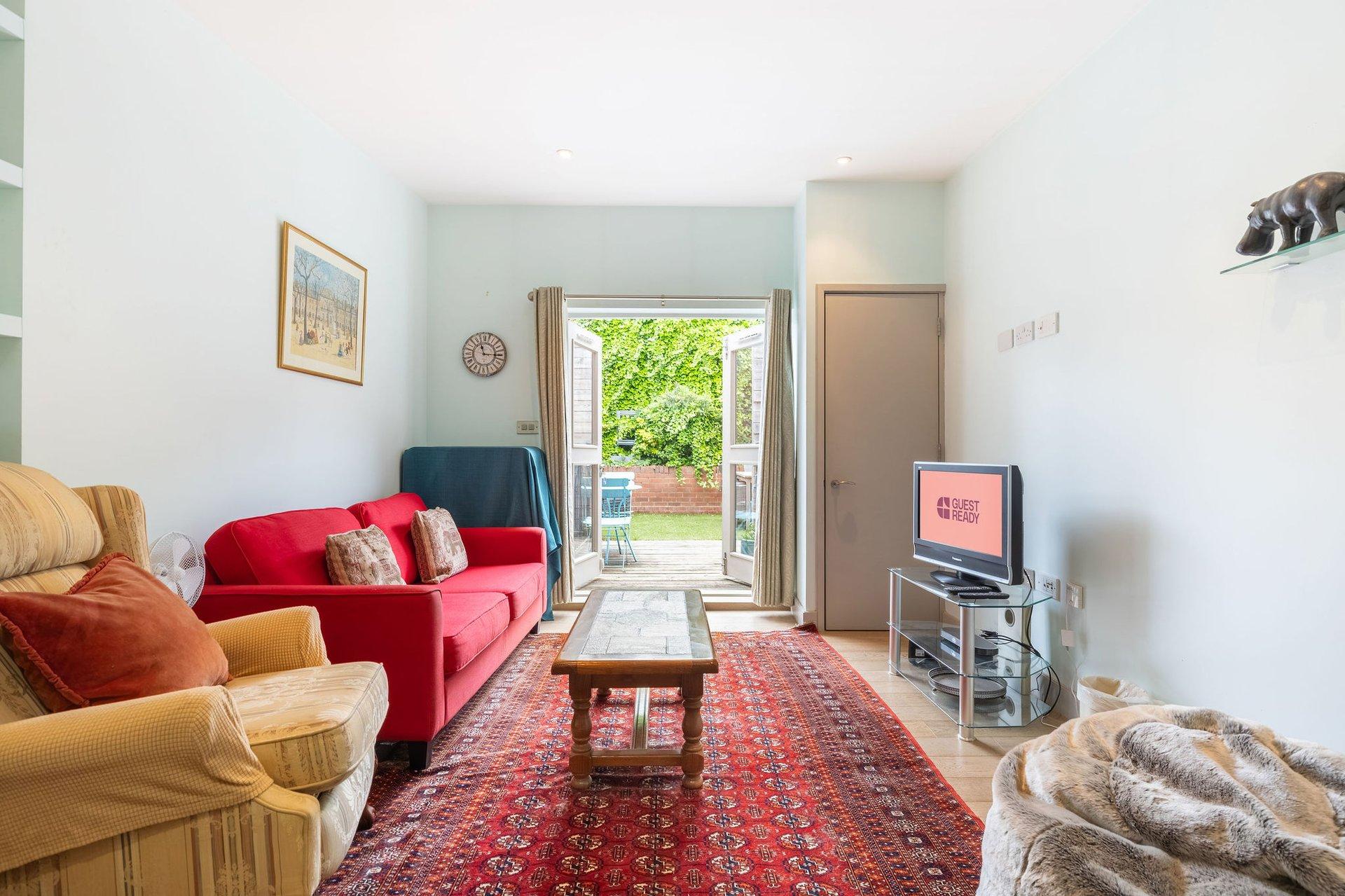 View GuestReady - Charming 2bed with Patio in Putney GuestReady - Charming 2bed with Patio in Putney serviced apartment - London - VivreStays