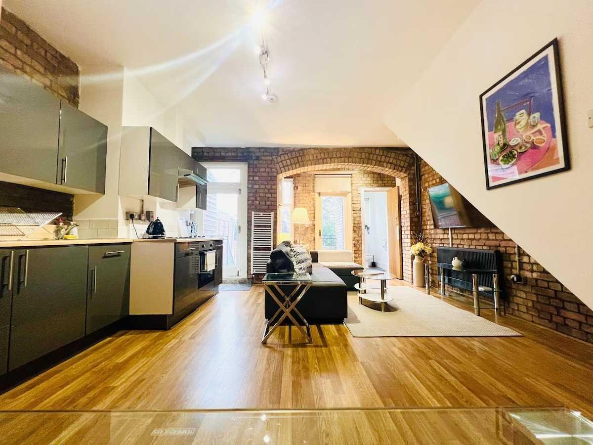 View 2 bed, 1 bath | Ground floor Duplex | Archway Rd N6 2 bed, 1 bath | Ground floor Duplex | Archway Rd N6 serviced apartment - London - VivreStays