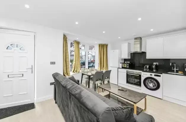 View Tavistock Apartment by Mia Partners Tavistock Apartment by Mia Partners serviced apartment - Greenford - VivreStays