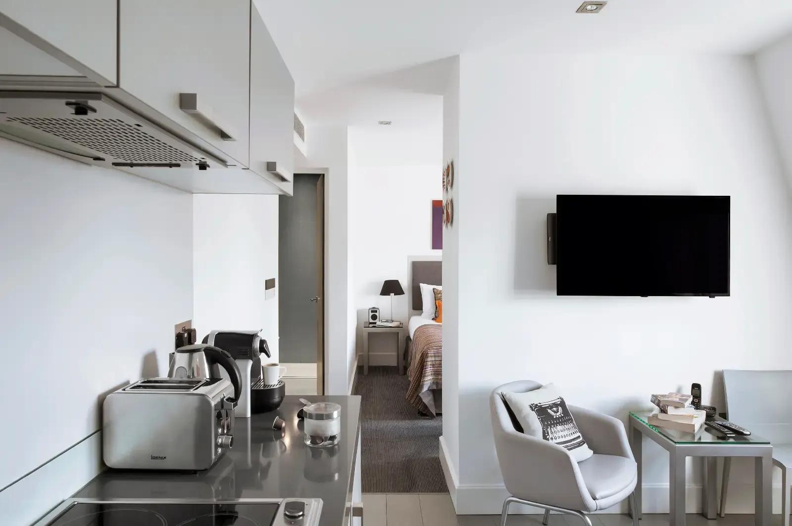 View Templeton Place by Supercity Aparthotels - Premier One Bedroom Suite with terrace Templeton Place by Supercity Aparthotels - Premier One Bedroom Suite with terrace serviced apartment - London - VivreStays