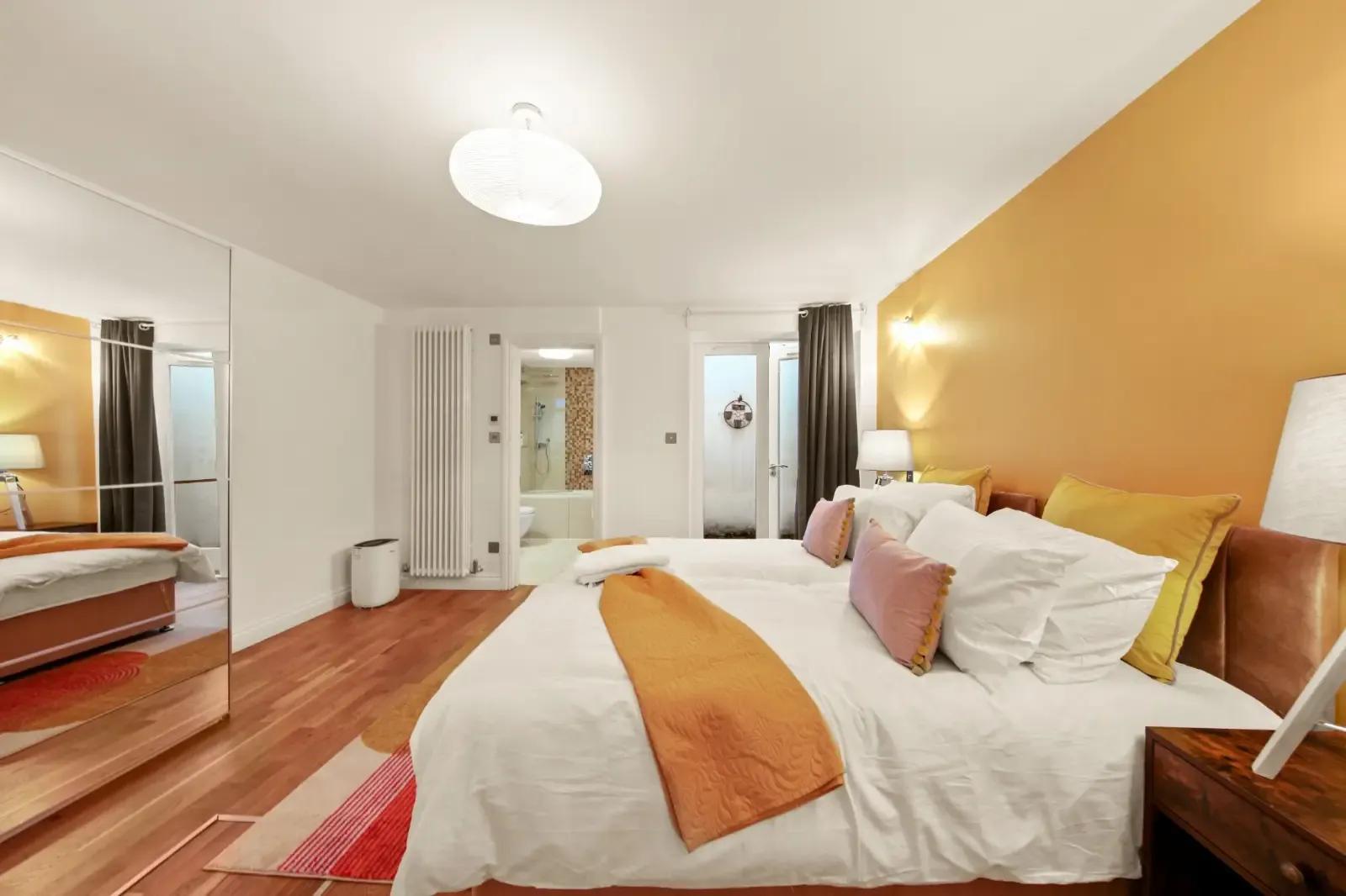 View Professionally Managed 2-Bedroom Apartment | Camden, London Professionally Managed 2-Bedroom Apartment | Camden, London serviced apartment - London - VivreStays